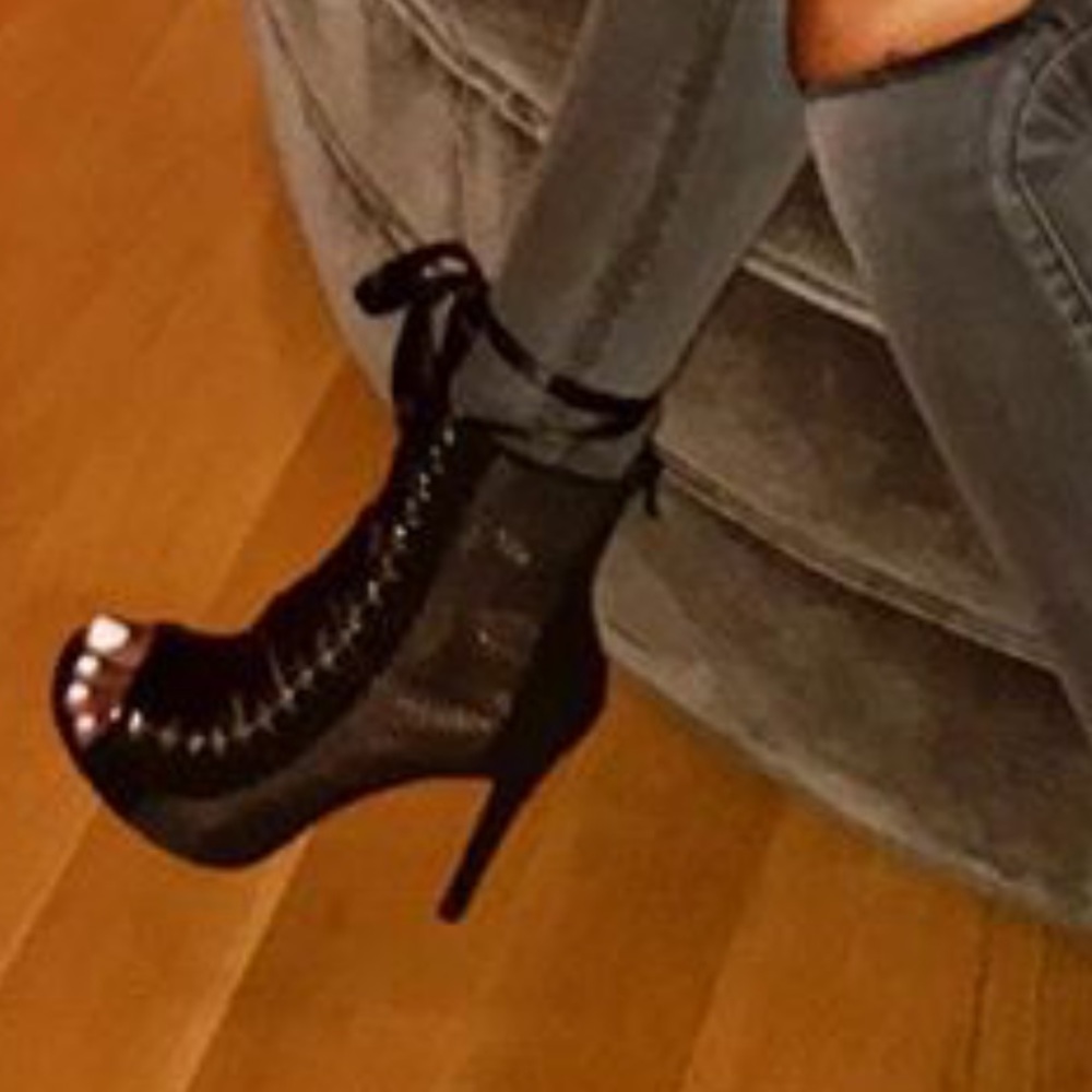 Steve madden lace up heels